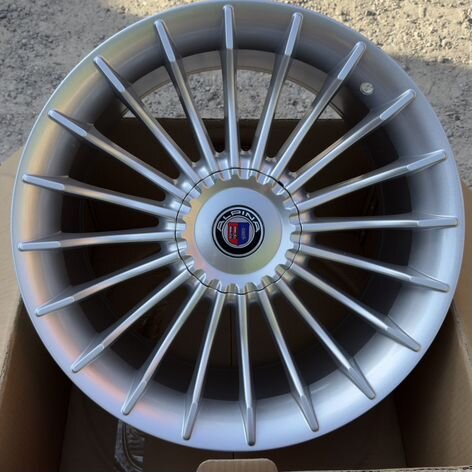 Литые диски Sakura Wheels 181 9.5×R19 5×112