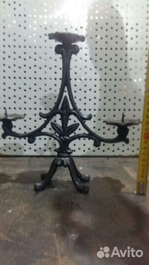 Подсвечник.чугун