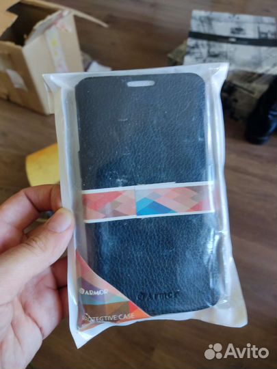 Чехол на мобильный телефон