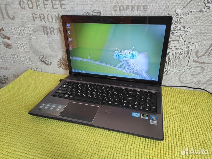 Металлический Lenovo Z570 Core i5 + nVidia GT 540m
