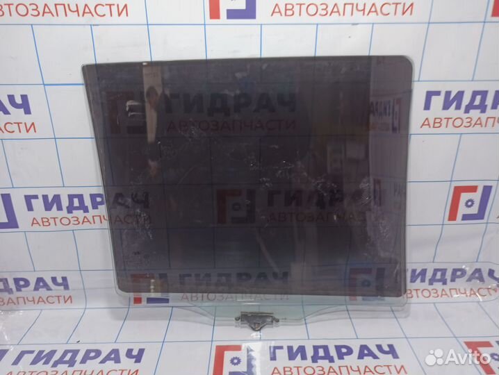 Стекло двери задней левой Hyundai Santa Fe (CM) 83
