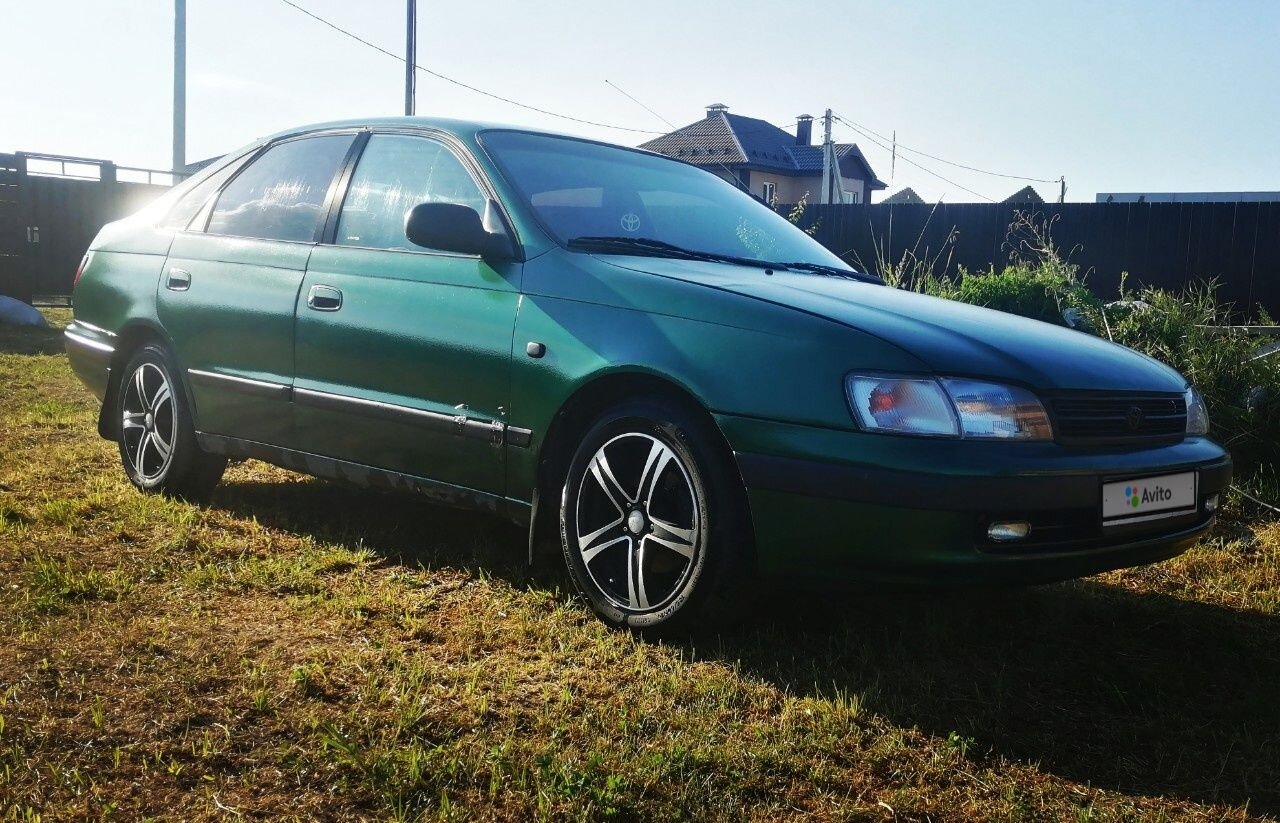 Toyota Carina E: фото владельца