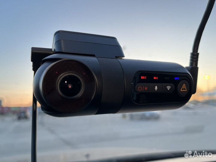 Регистратор 3 камеры viofo T130 3CH