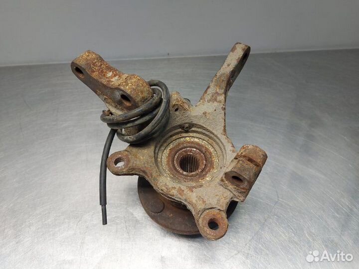 Кулак поворотный(ступица) передний правый