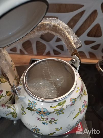 Набор чайников эмалированных новый