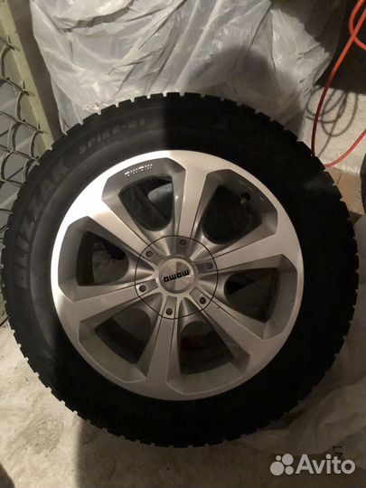 Bridgestone Blizzak Spike-01 235/60 R18