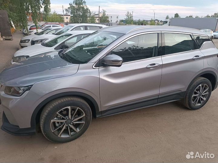 видеорегистратор geely atlas pro