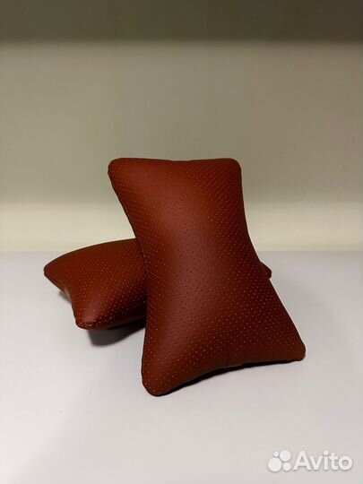 Подушки под голову в Авто Красно-Коричневые