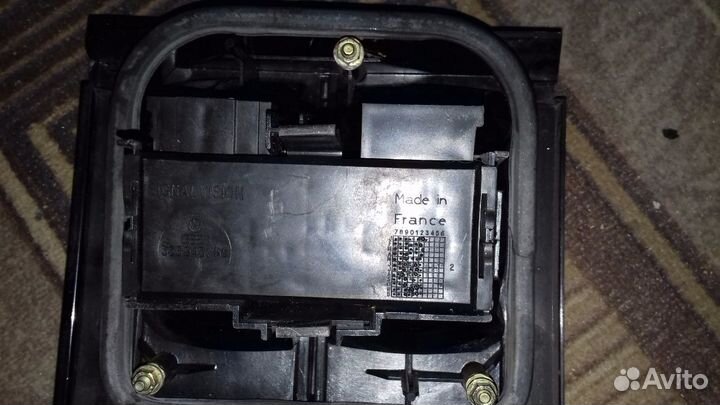 Фонари в крышку багажника VW Passat