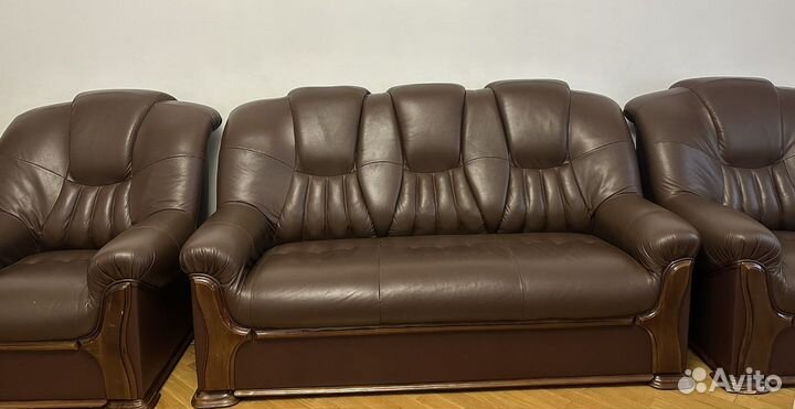 Кожаный хол