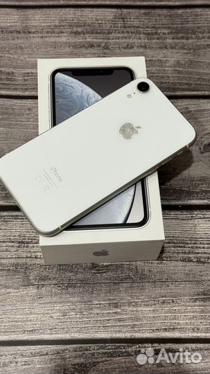 iPhone Xr, 64 ГБ