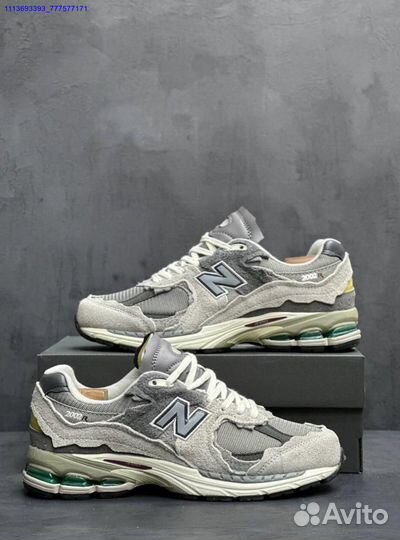 Кроссовки New balance 2002R бежевые