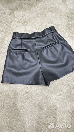 Шорты кожаные