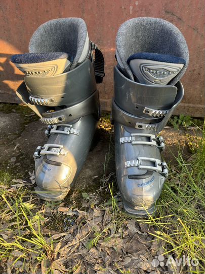 Горные лыжи и ботинки 38
