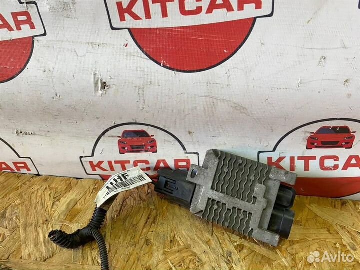 Блок управления вентилятором Ford Focus 2