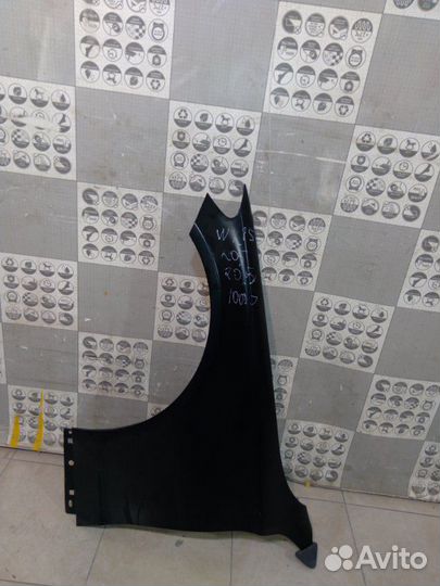 Крыло левое переднее левое Mercedes C-Class W205