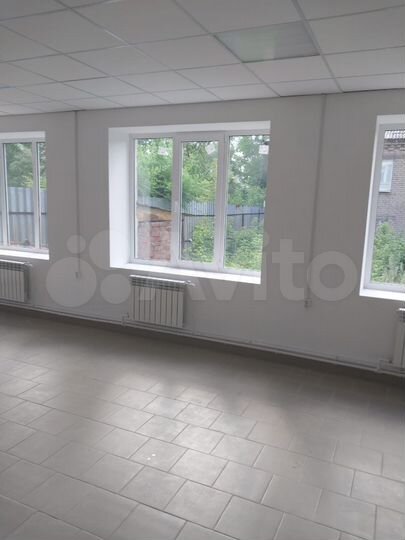 Торговая площадь, 2200 м²