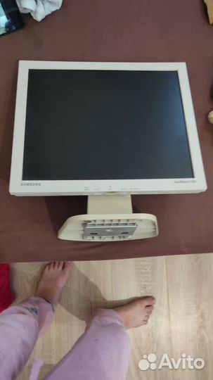 Монитор samsung