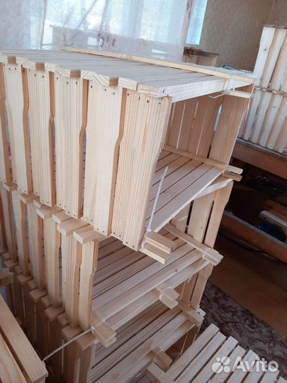 Ульи,рамки,инвентарь для пчел