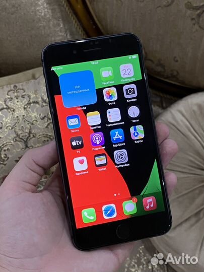 iPhone 8 Plus, 64 ГБ