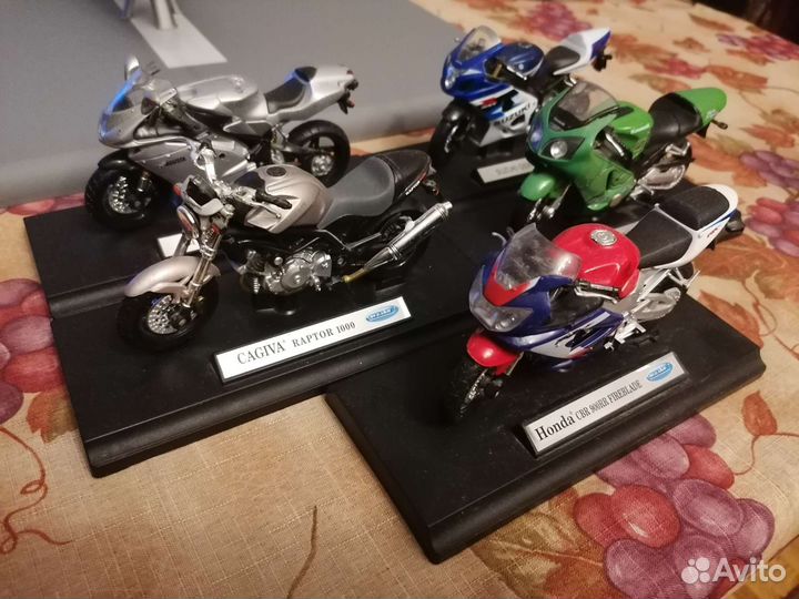 Модели мотоциклов Welly 1:18