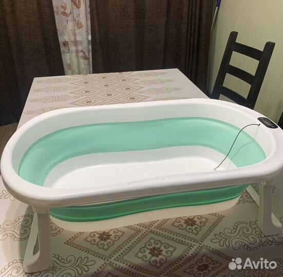 Ванночка для купания новорожденного