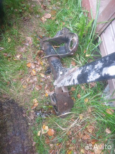 Skoda roomster балка задняя и усилитель бампера