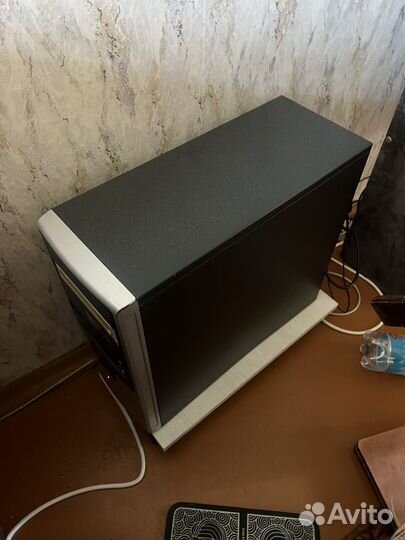 Компьютер и монитор