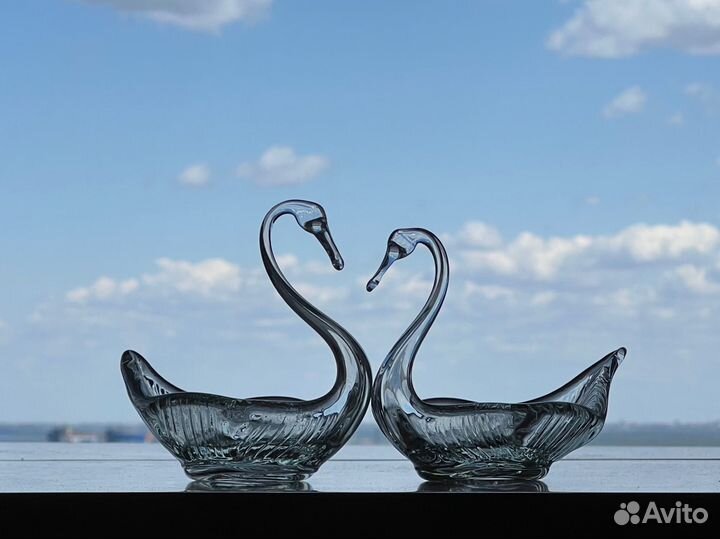 Конфетницы лебеди