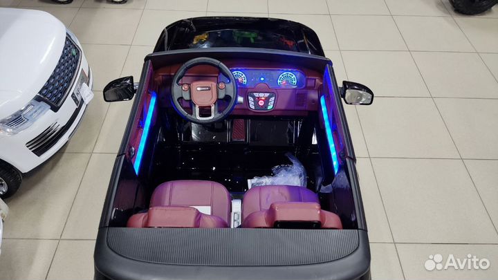 Детский электромобиль двухместный