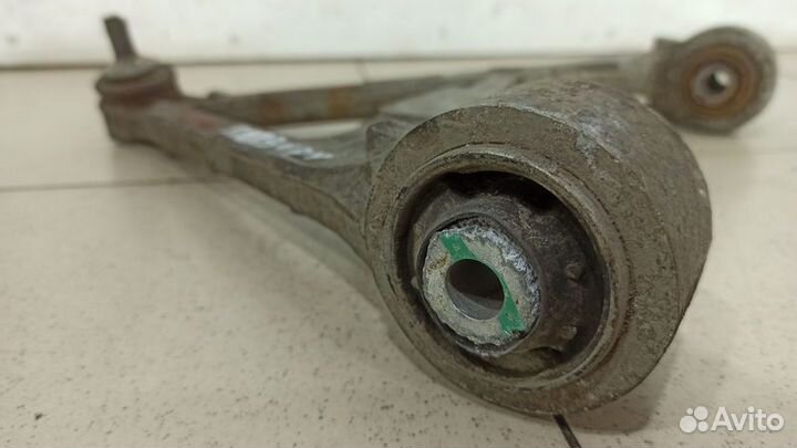 Рычаг задний верхний левый