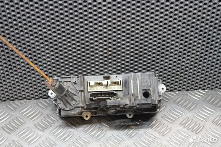 Блок управления климатической установкой Volkswage