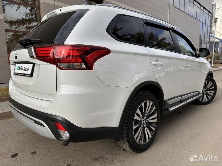 Mitsubishi Outlander 2.4 CVT, 2020, 49 577 км