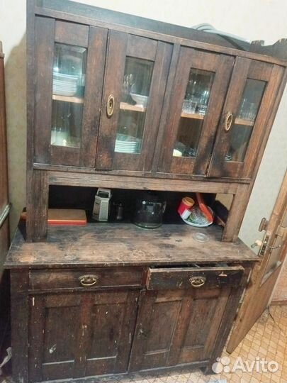 Старинный буфет