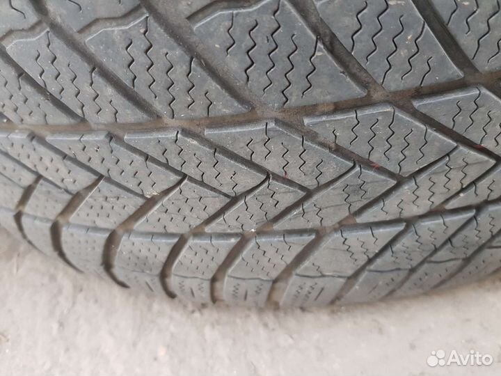 Bridgestone Blizzak LM-005 255/55 R18 109V