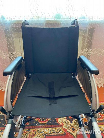 Коляска инвалидная