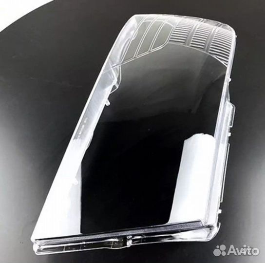 Новые стекла для фар Mitsubishi Pajero 99-06 г.в