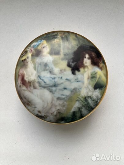 Винтажная фарфоровая шкатулка. Limoge