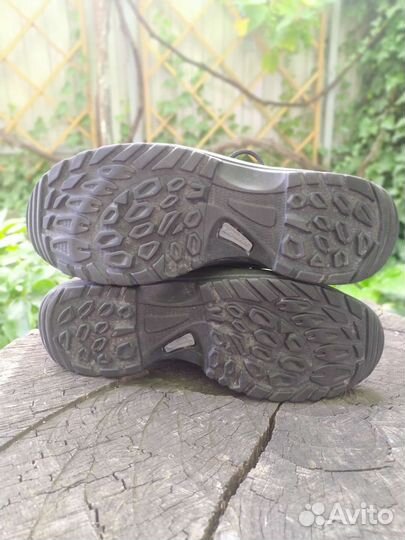 Трекинговые ботинки Lowa Taurus GTX Lo Ws