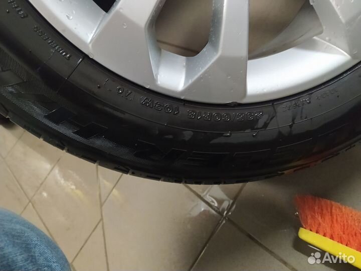 Bridgestone Dueler H/P Sport 235/60 R18 103W