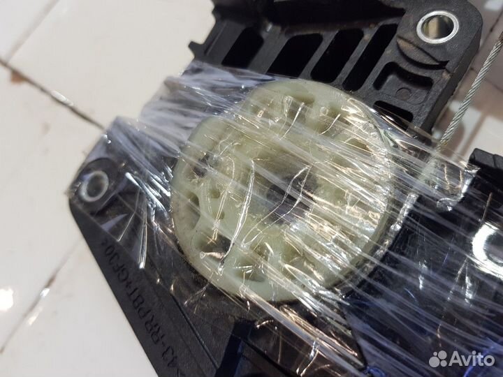 Стеклоподъемник электрический задний правый