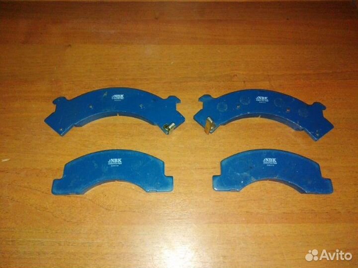 Колодки тормозные передние Isuzu Elf бортовой II