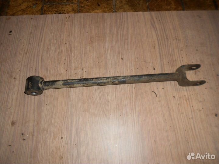 Тяга задняя поперечная