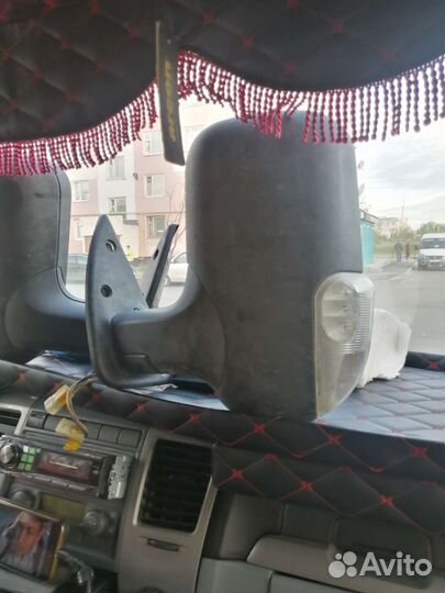 Зеркало заднего вида