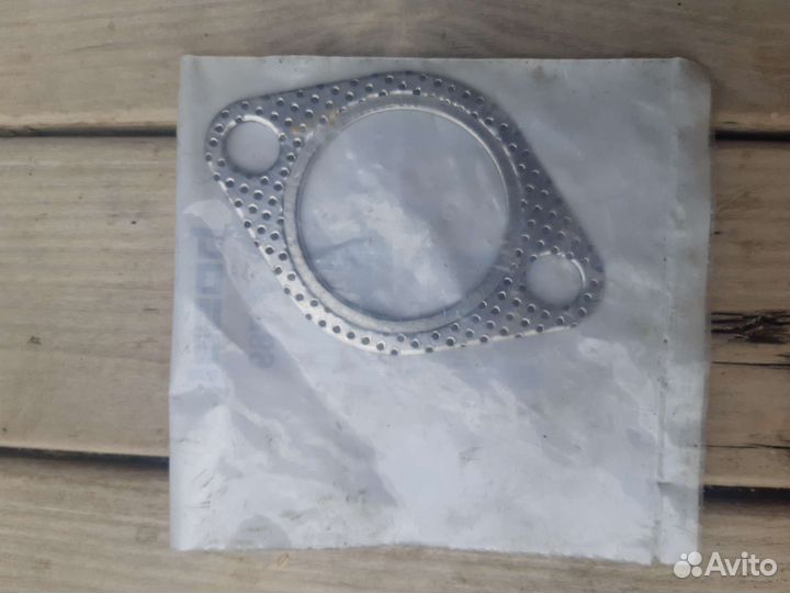 Прокладка приемной трубы