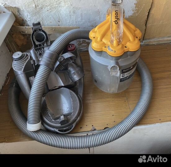 Пылесос Dyson DC29