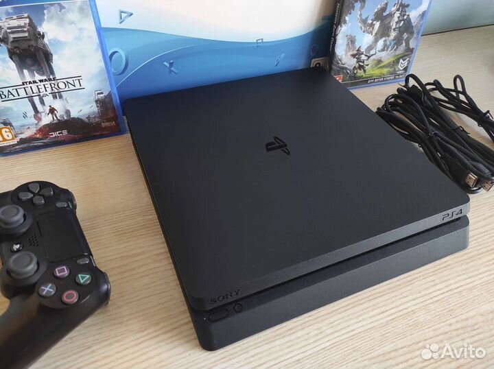 Sony PS4 Slim в отличном состоянии/игры