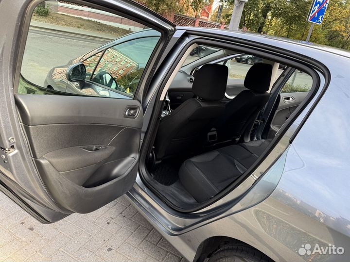 Peugeot 308 1.6 AT, 2011, 199 000 км