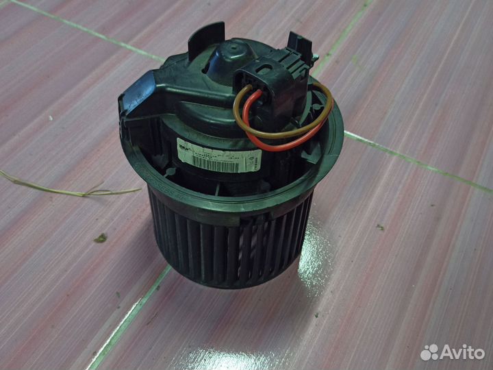 Моторчик печки отопителя Renault Logan 2 L8 2014