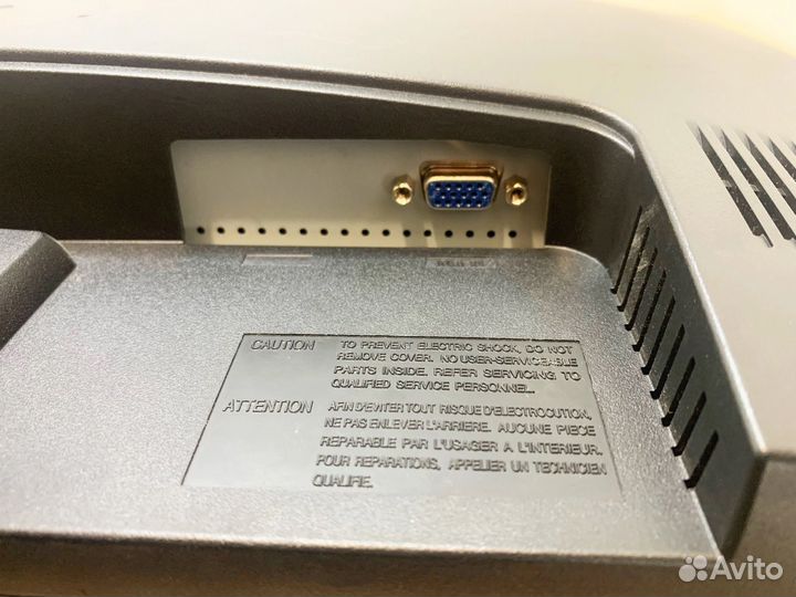 Монитор Samsung (Широкоформатный)